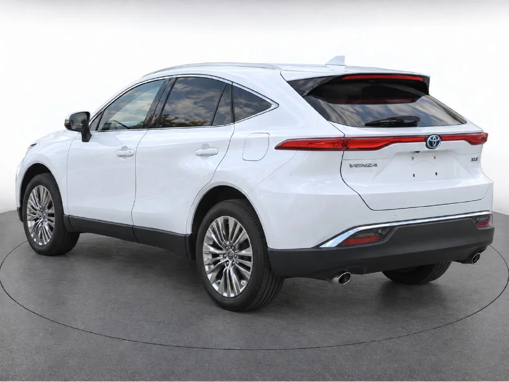 Certified Used 2023 Beige Toyota XLE image 3
