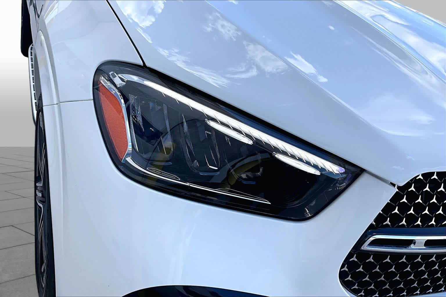Used 2026 Polar White Mercedes-Benz GLE 450 image 24