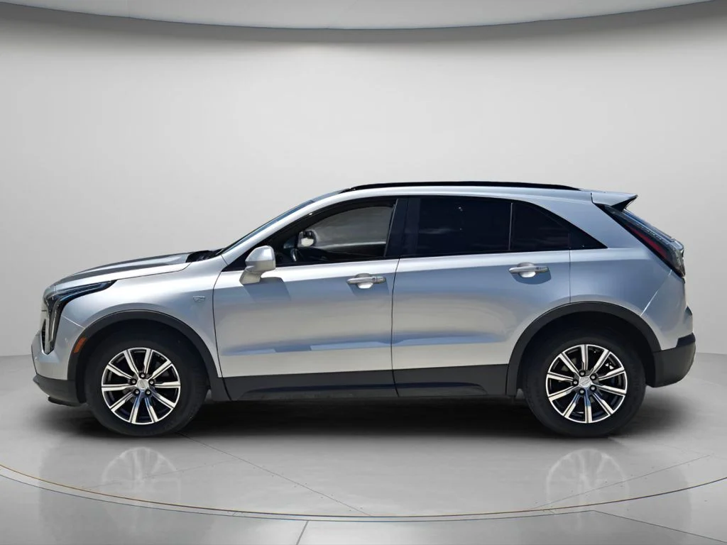 Used 2019 Silver Cadillac Sport image 3