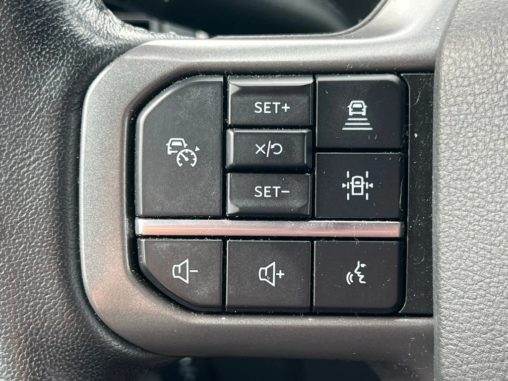 Used 2021 Silver Ford XLT image 19