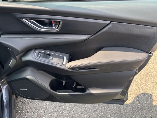 New 2026 MAGNETITE GRAY METALLIC Subaru Limited 7-Passenger image 30