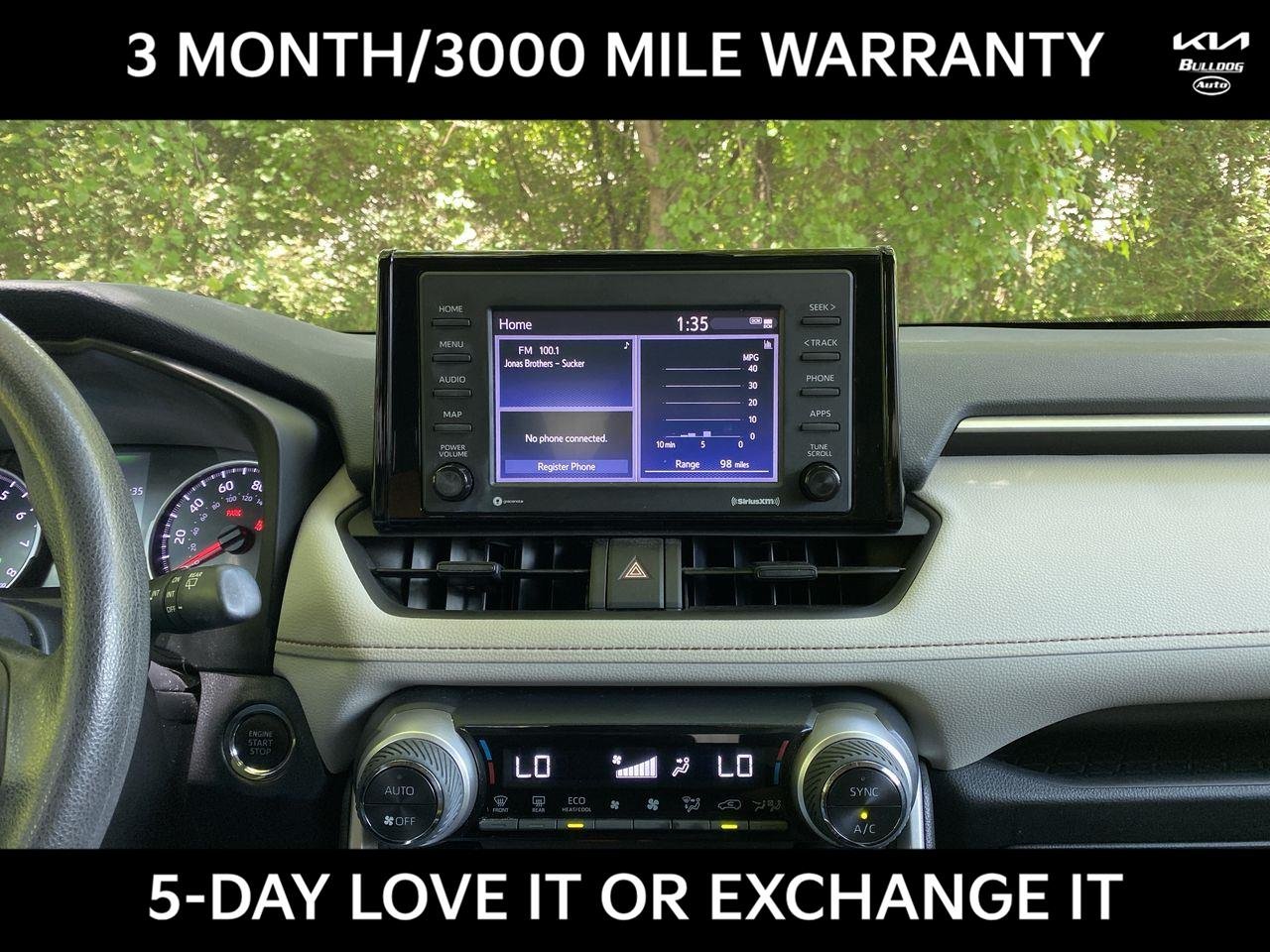 Used 2022 White Toyota XLE image 38