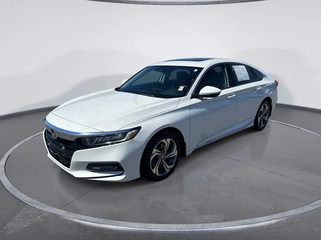 Used 2018 White Honda EX-L image 3