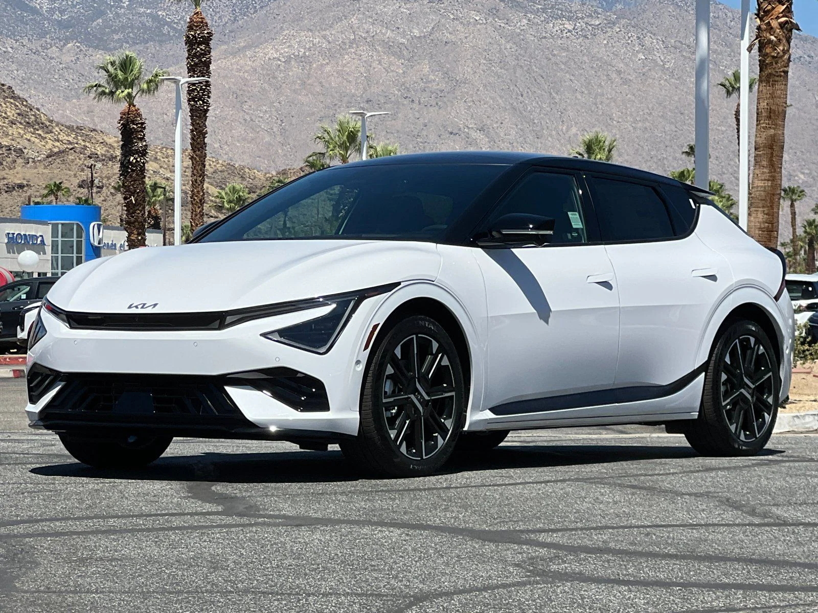 New 2026 White Kia GT-Line image 7