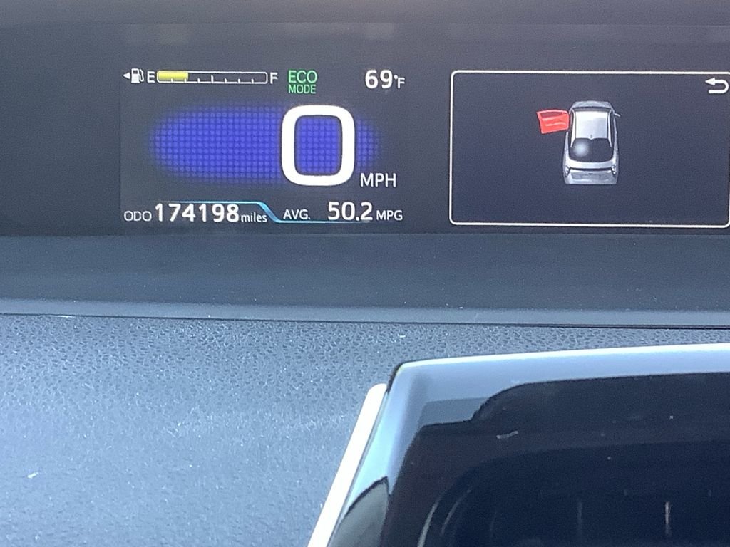 Used 2018 Silver Toyota Two Eco image 10