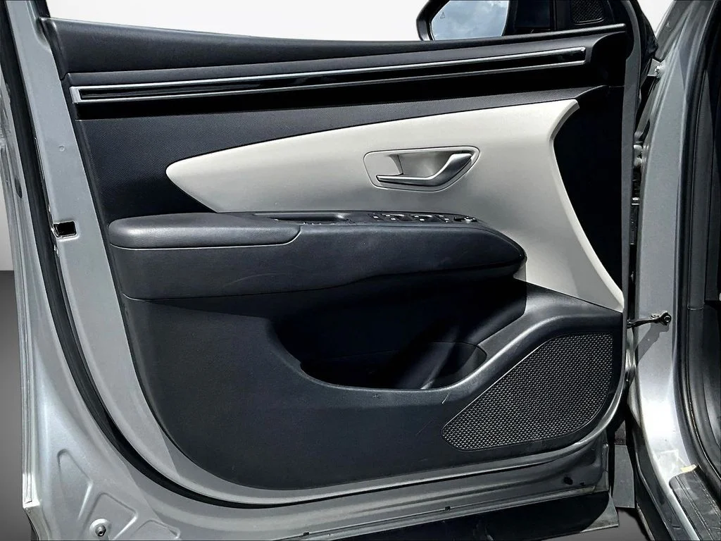 Used 2022 Silver Hyundai SEL image 20