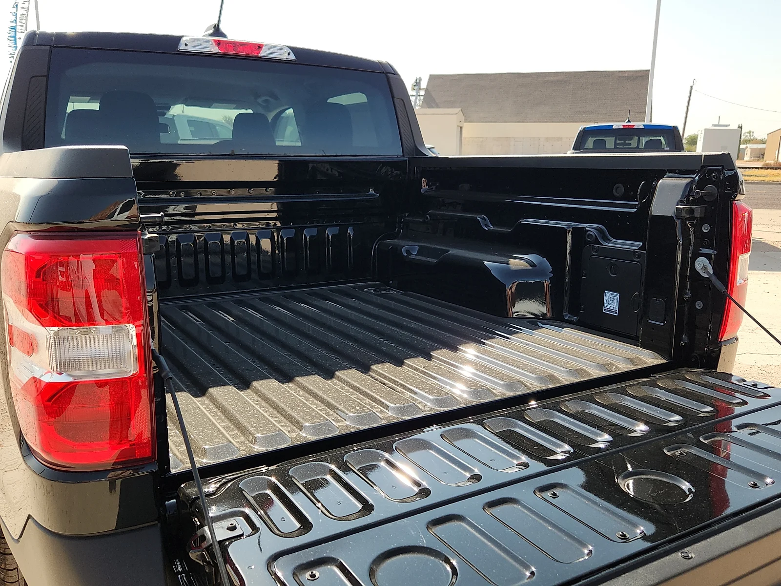 New 2026 Shadow Black Ford XLT image 12
