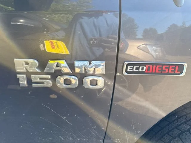 Used 2016 Granite Crystal Metallic Clearcoat Ram Tradesman image 22