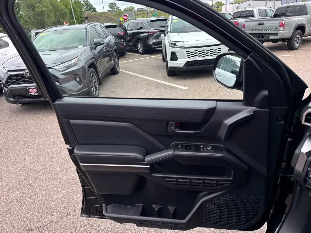 Used 2026 Black Toyota SR5 image 32
