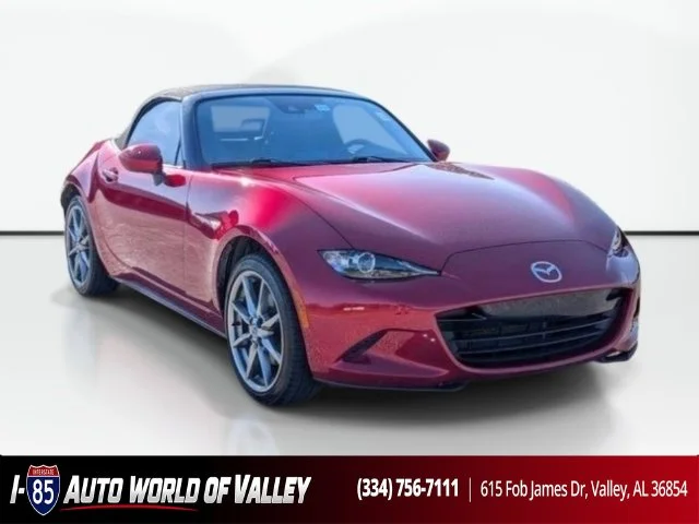 Used 2023 Red Mazda Grand Touring image 2