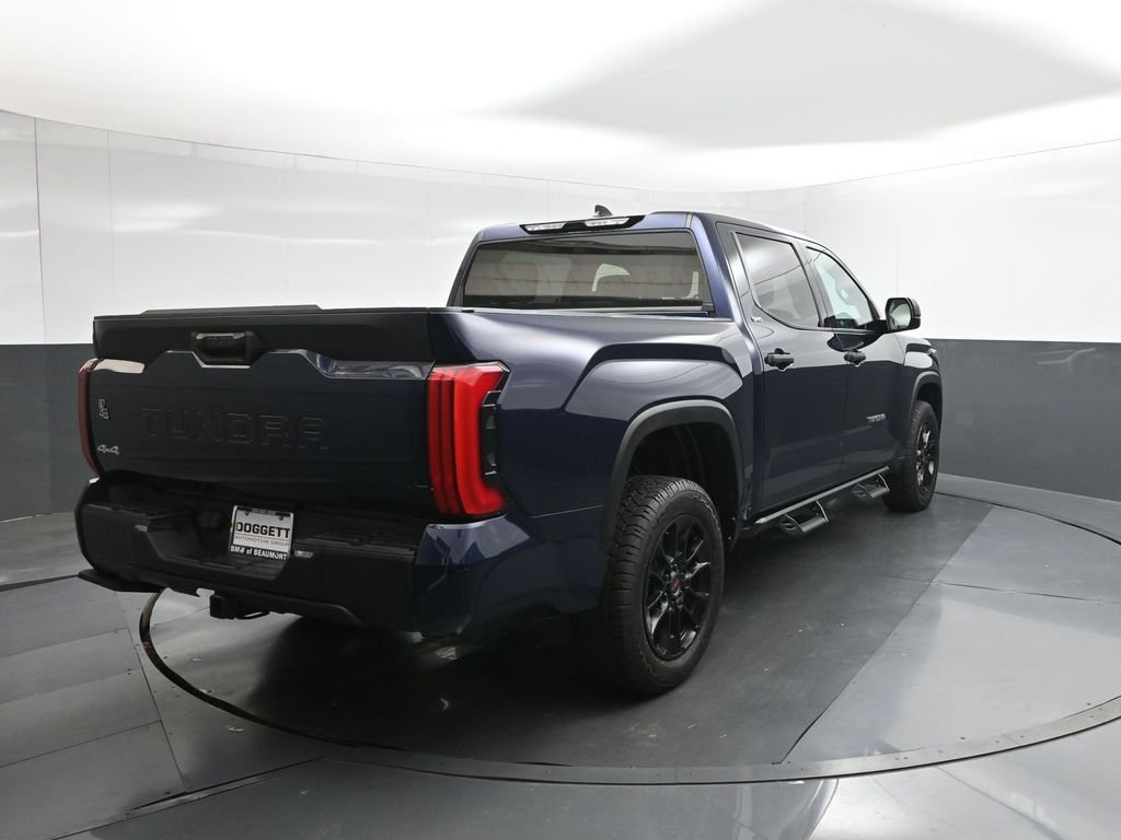 Used 2023  Toyota SR5 image 8
