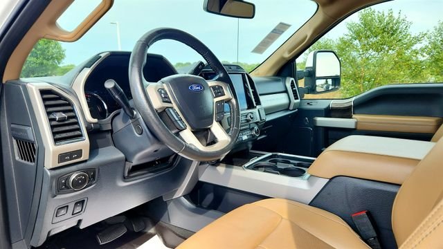 Used 2022 White Ford Lariat image 14