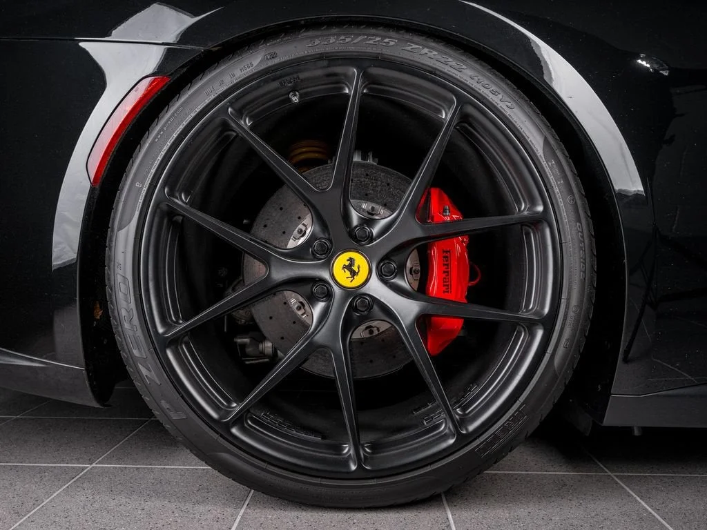 Used 2019 Nero Ferrari V12 image 47