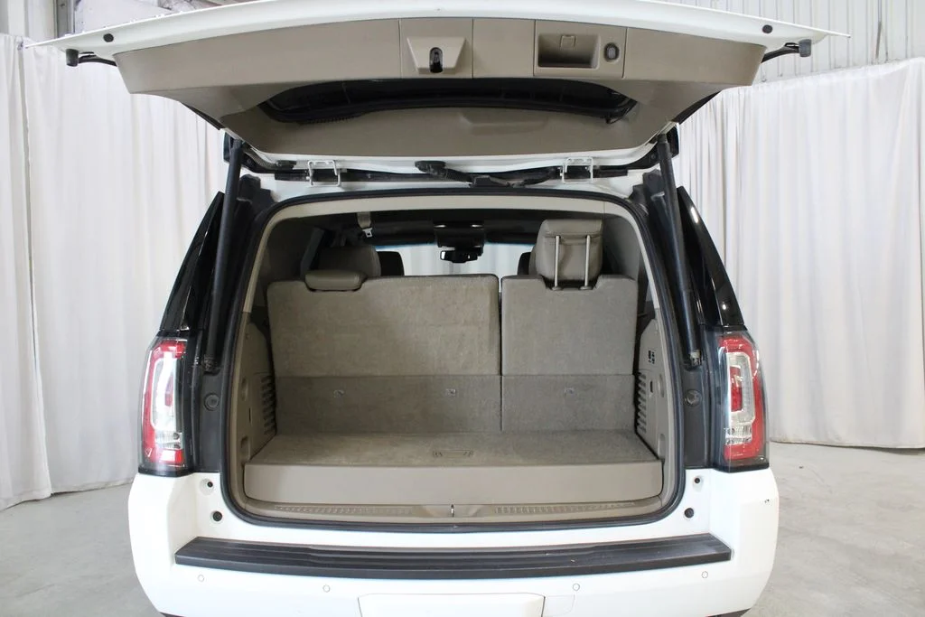 Used 2016 White GMC SLT image 34