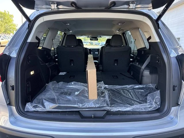 New 2026 ICE SILVER METALLIC Subaru Premium 7-Passenger image 29
