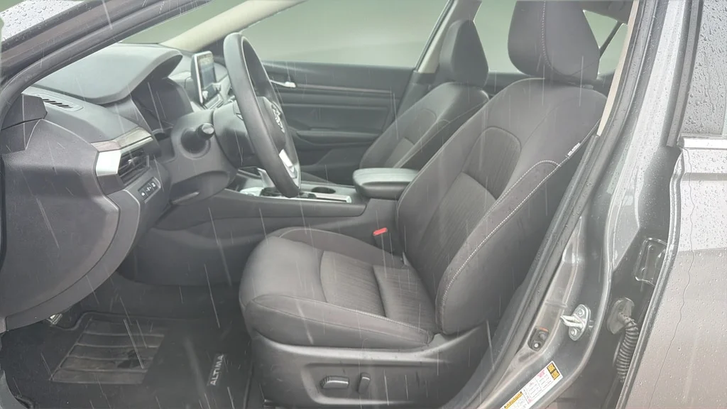 Used 2025 Gun Metallic Nissan SV image 16