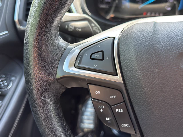 Used 2022 Silver Ford Titanium image 9