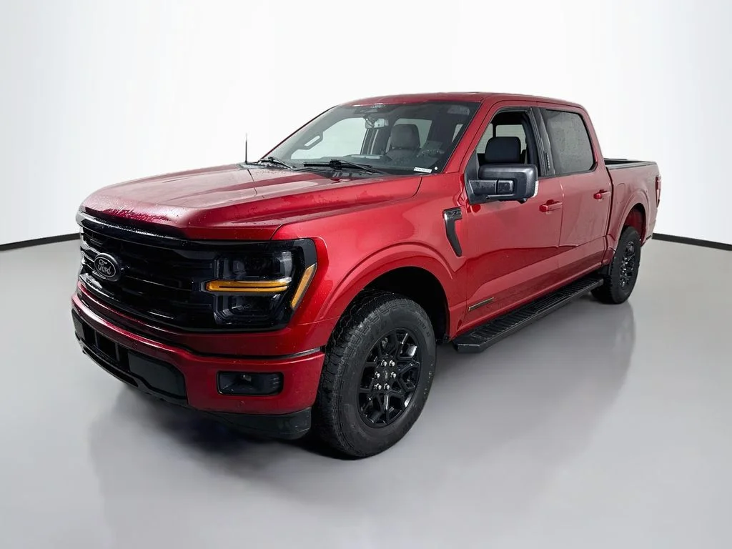 Used 2024 Rapid Red Metallic Tinted Clearcoat Ford XLT image 3