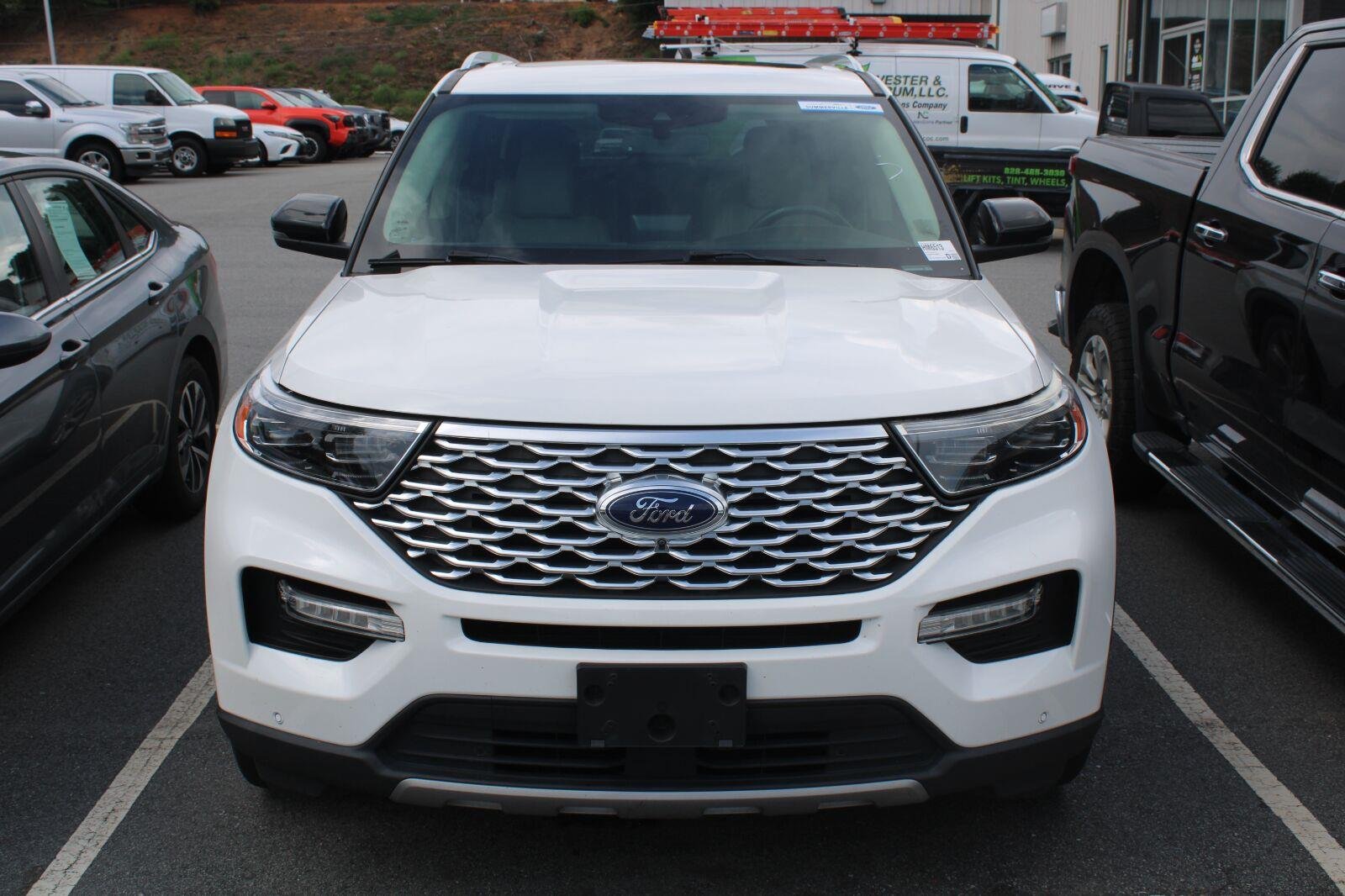 Used 2020 Star White Metallic Tri-Coat Ford Platinum image 2