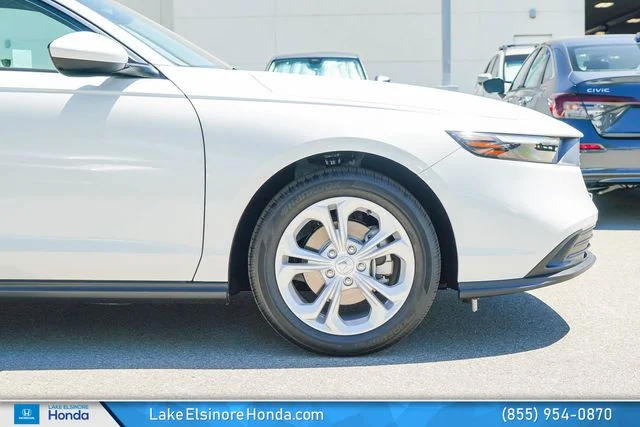 New 2026 Platinum White Pearl Honda LX image 5