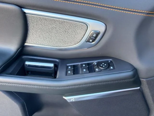 New 2027 Glacier Gray Metallic Tri-Coat Ford Tremor® image 57