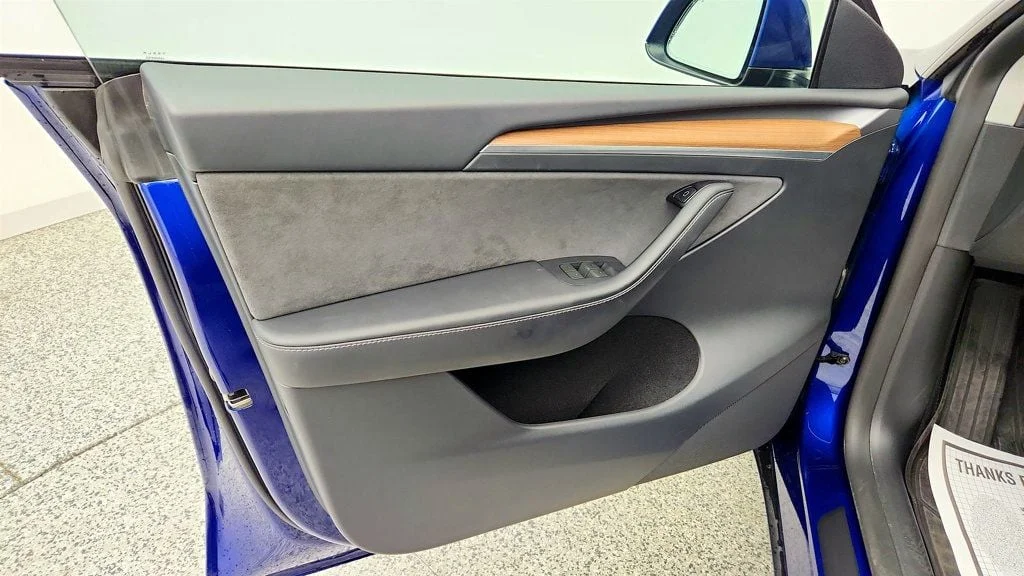 Used 2024 Deep Blue Metallic Tesla Long Range AWD w/ Full Self-Driving & Aero Disc Wheel Covers image 11
