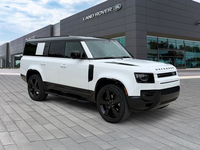 New 2026 Fuji White Land Rover X-Dynamic SE image 7