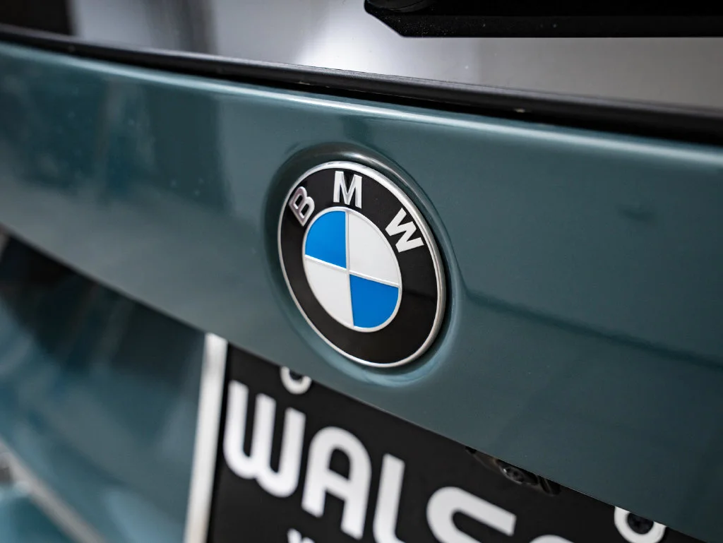 Used 2023 Cape York Green Metallic BMW xDrive28i image 18