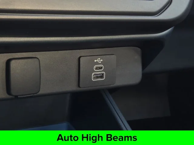 Used 2025 Gray Ford XLT image 19