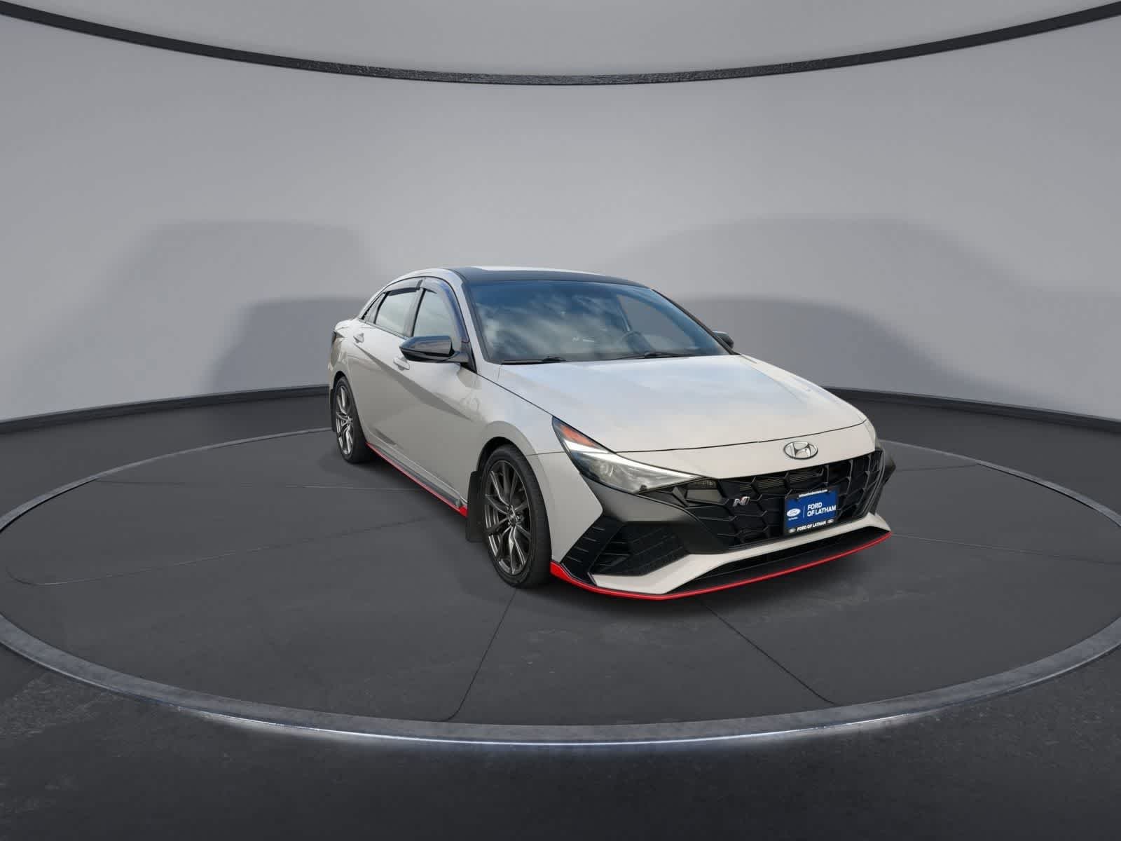 Used 2022 Gray Hyundai  image 2