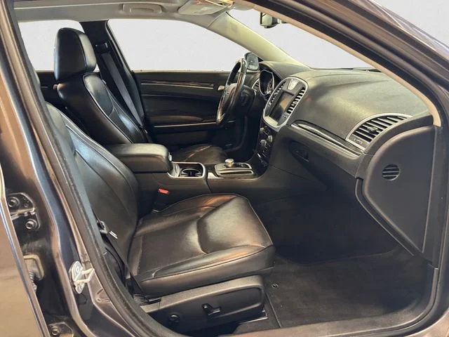 Used 2020 Gray Chrysler Limited image 16
