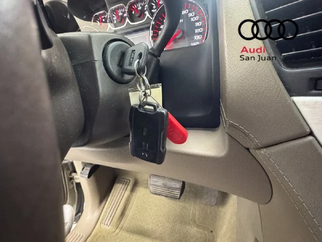 Used 2015 Gold GMC SLE image 34