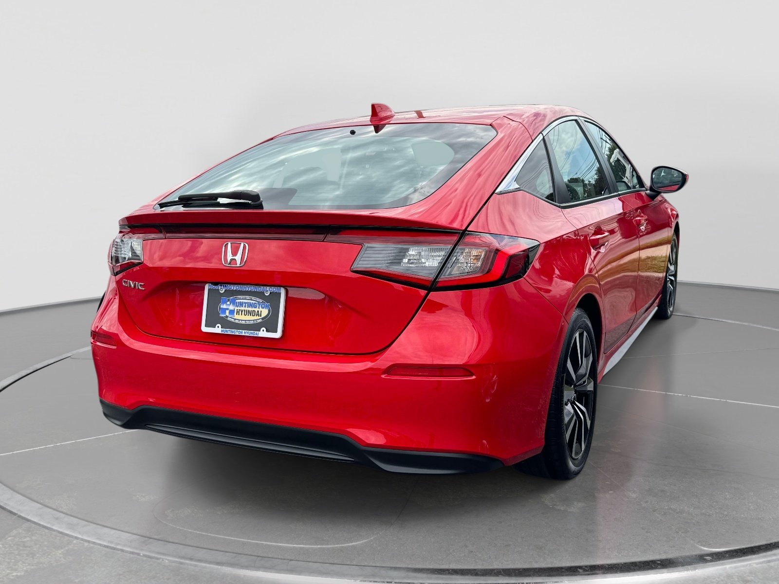 Used 2024  Honda EX-L image 4