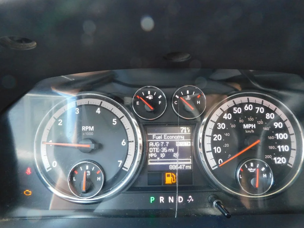 Used 2011 Brilliant Black Crystal Pearlcoat Ram ST image 18