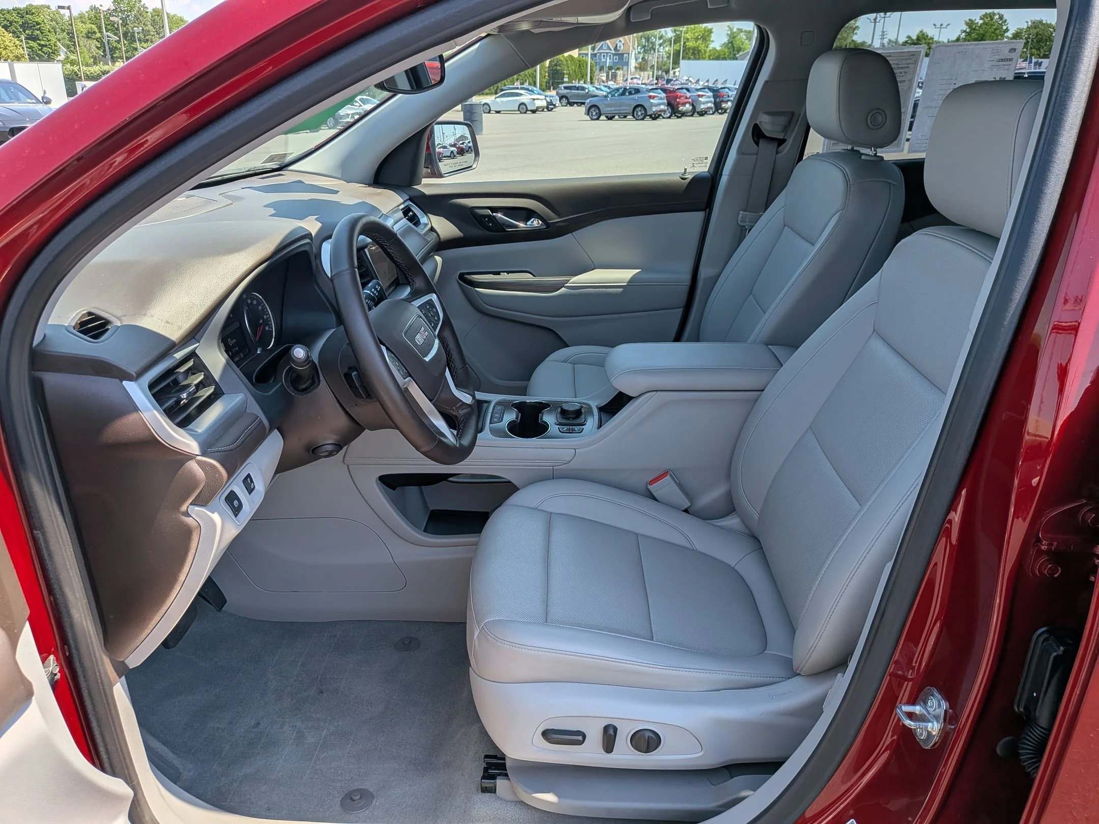 Used 2023 Volcanic Red Tintcoat GMC SLT image 18