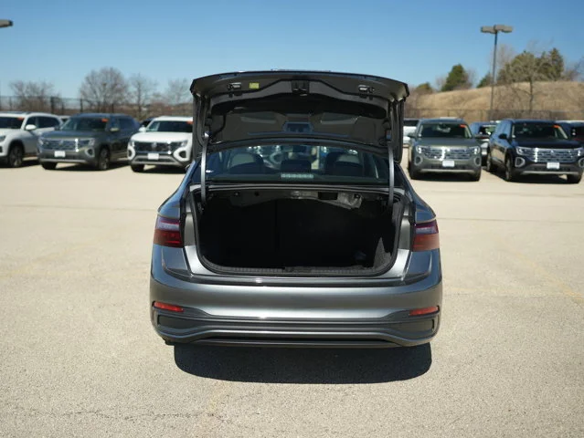 New 2026 Platinum Gray Metallic Volkswagen 1.5T SE image 7