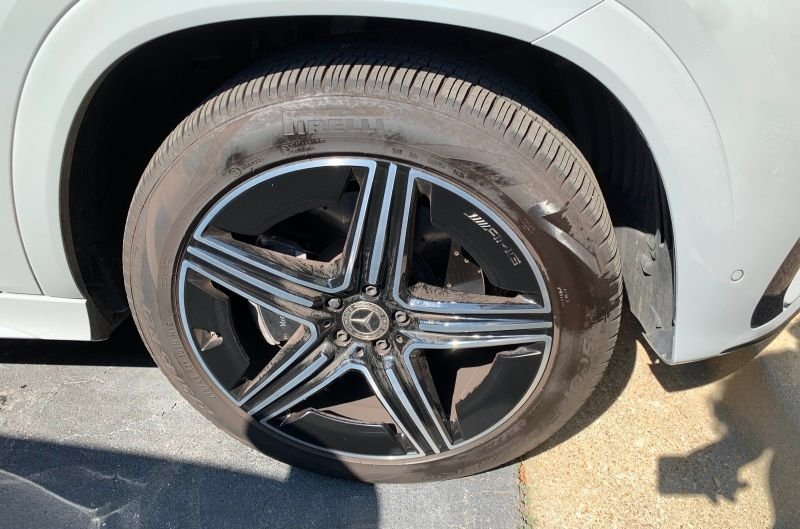 Certified Used 2025 MANUFAKTUR Alpine Gray Mercedes-Benz GLE 350 image 10