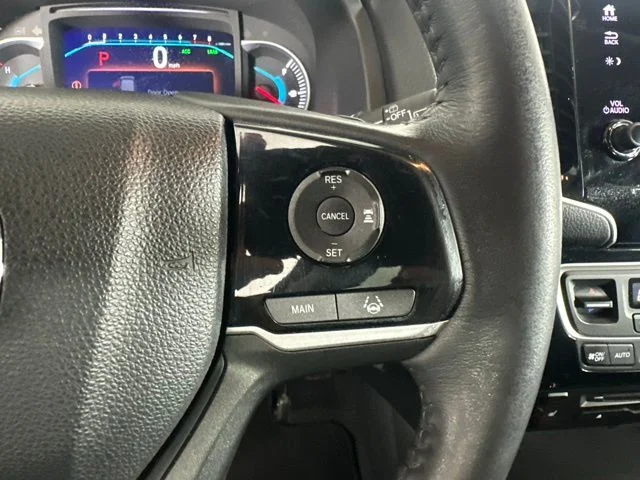 Used 2020 Black Honda Touring image 12