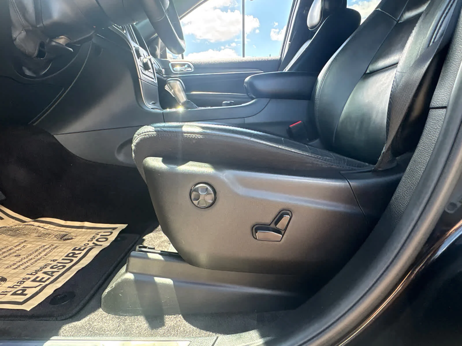 Used 2018 Diamond Black Crystal Pearlcoat Jeep Limited image 20