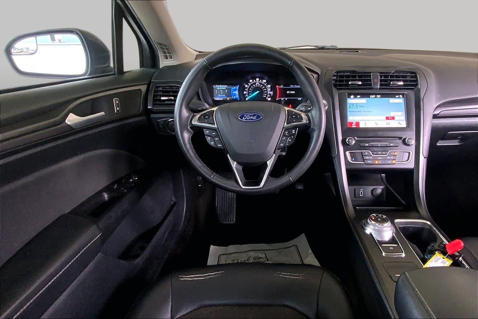 Pre-Owned 2018 Ford Fusion SE