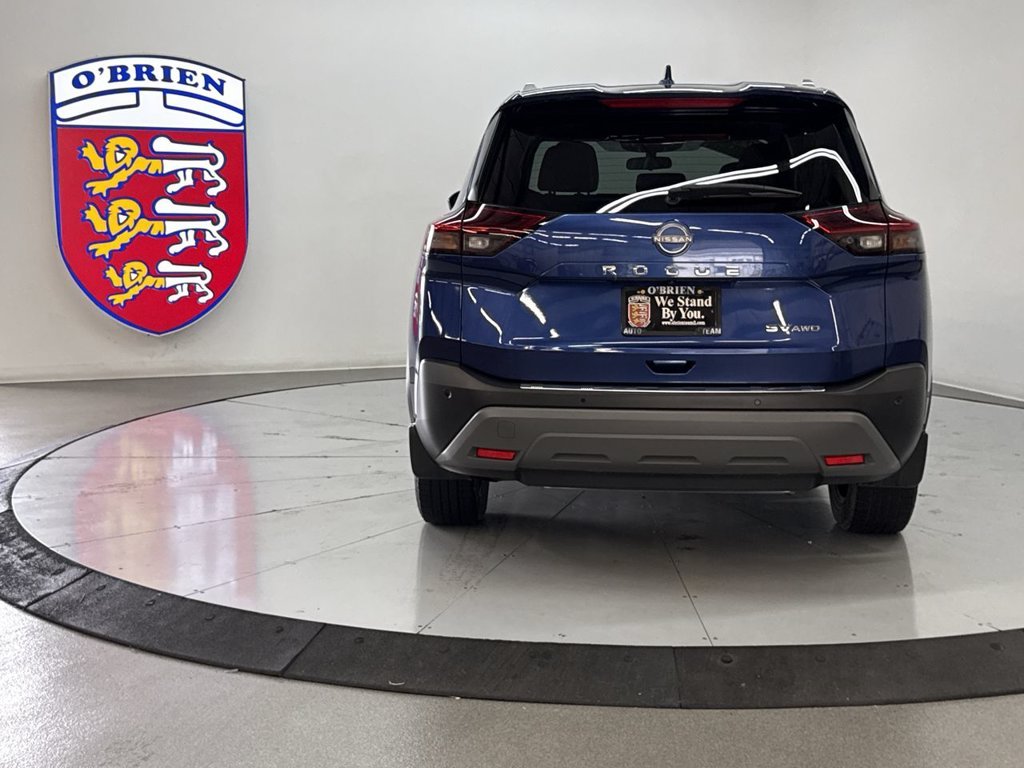 Used 2023 Caspian Blue Metallic Nissan SV image 11