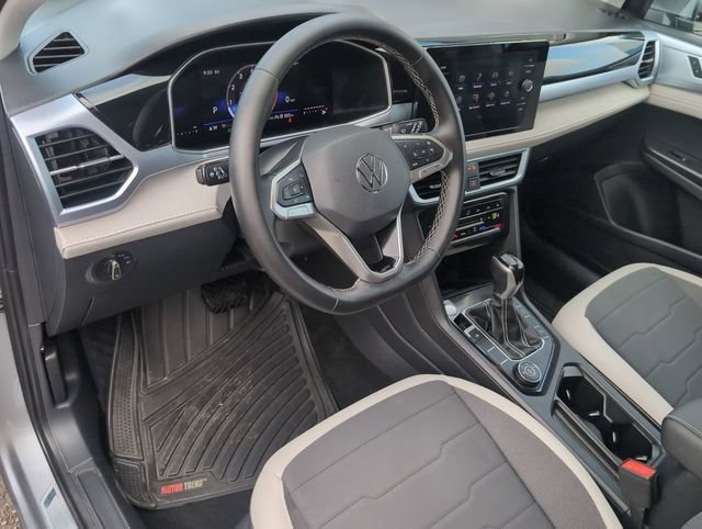 2025 Volkswagen Taos SE - Photo 10