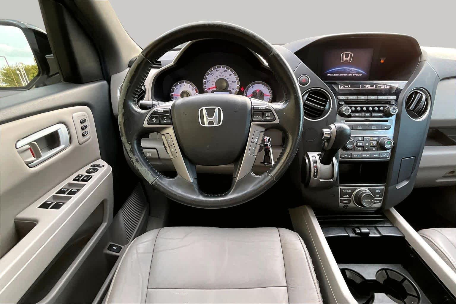 Pre-Owned 2013 Honda Pilot Touring