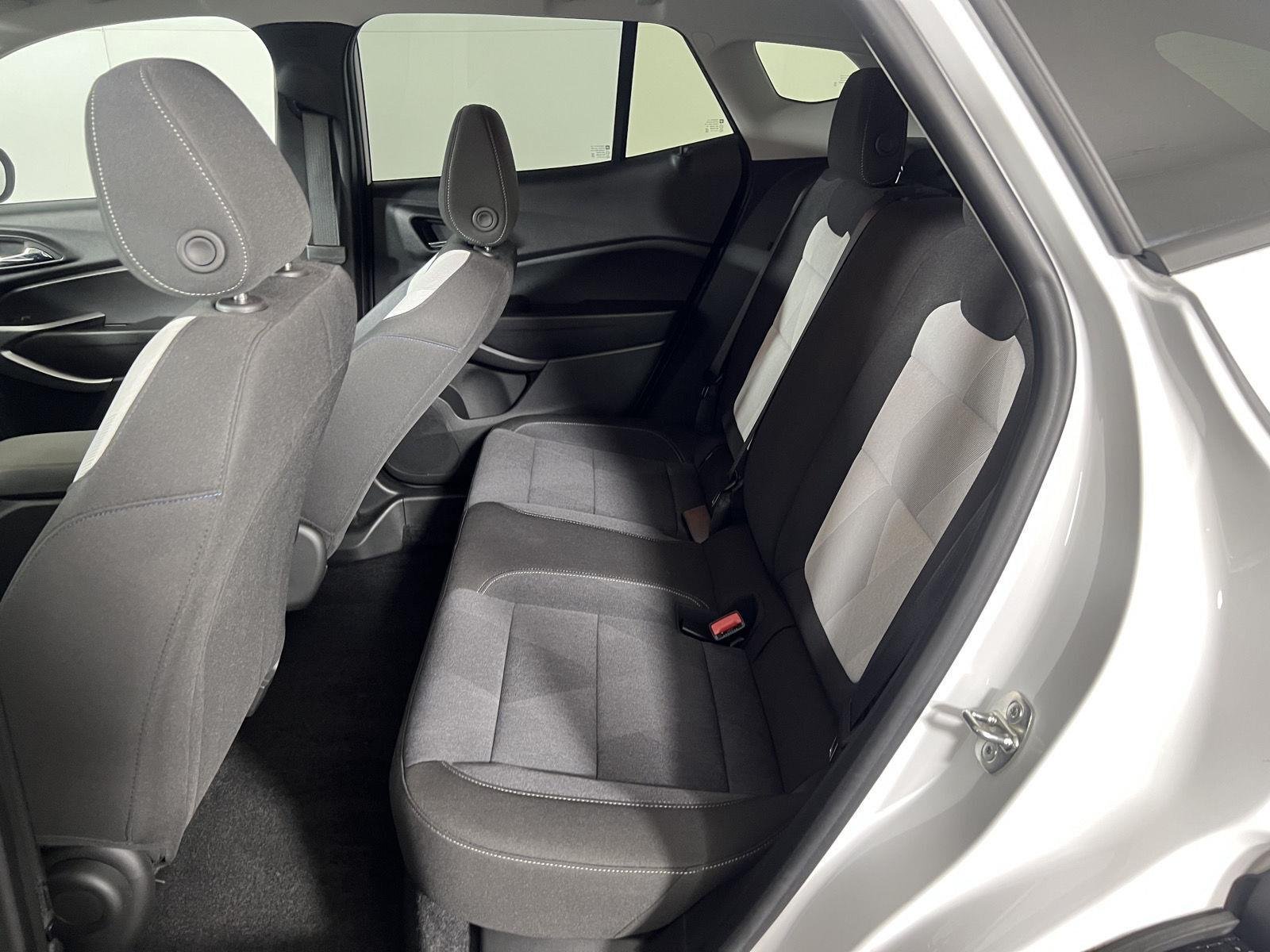 Used 2024 Summit White Chevrolet LS image 40
