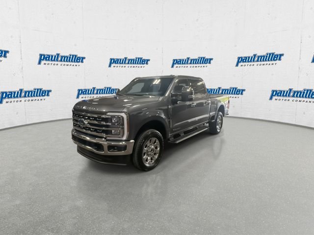 New 2026 Gray Ford Lariat image 4