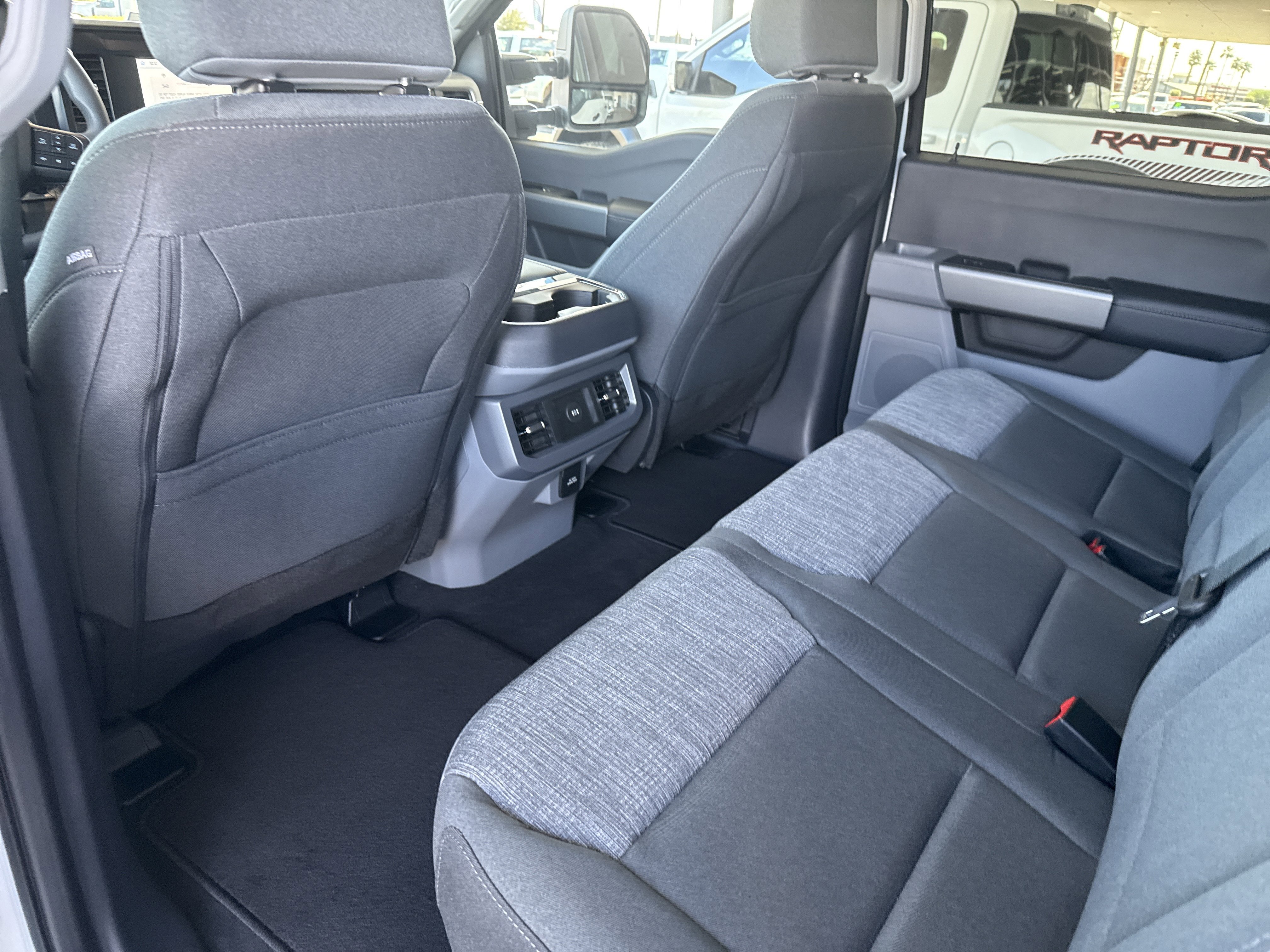 2026 Ford F-350 Super Duty XLT - Photo 13