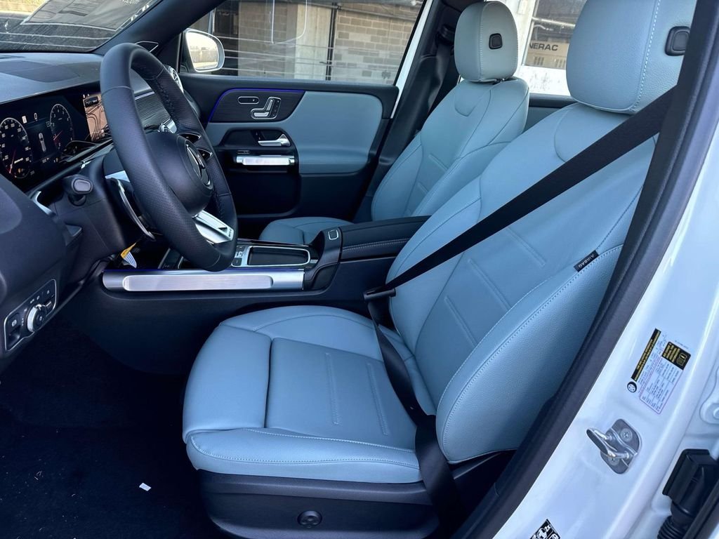 2025 Mercedes-Benz GLB GLB35 AMG - Photo 9
