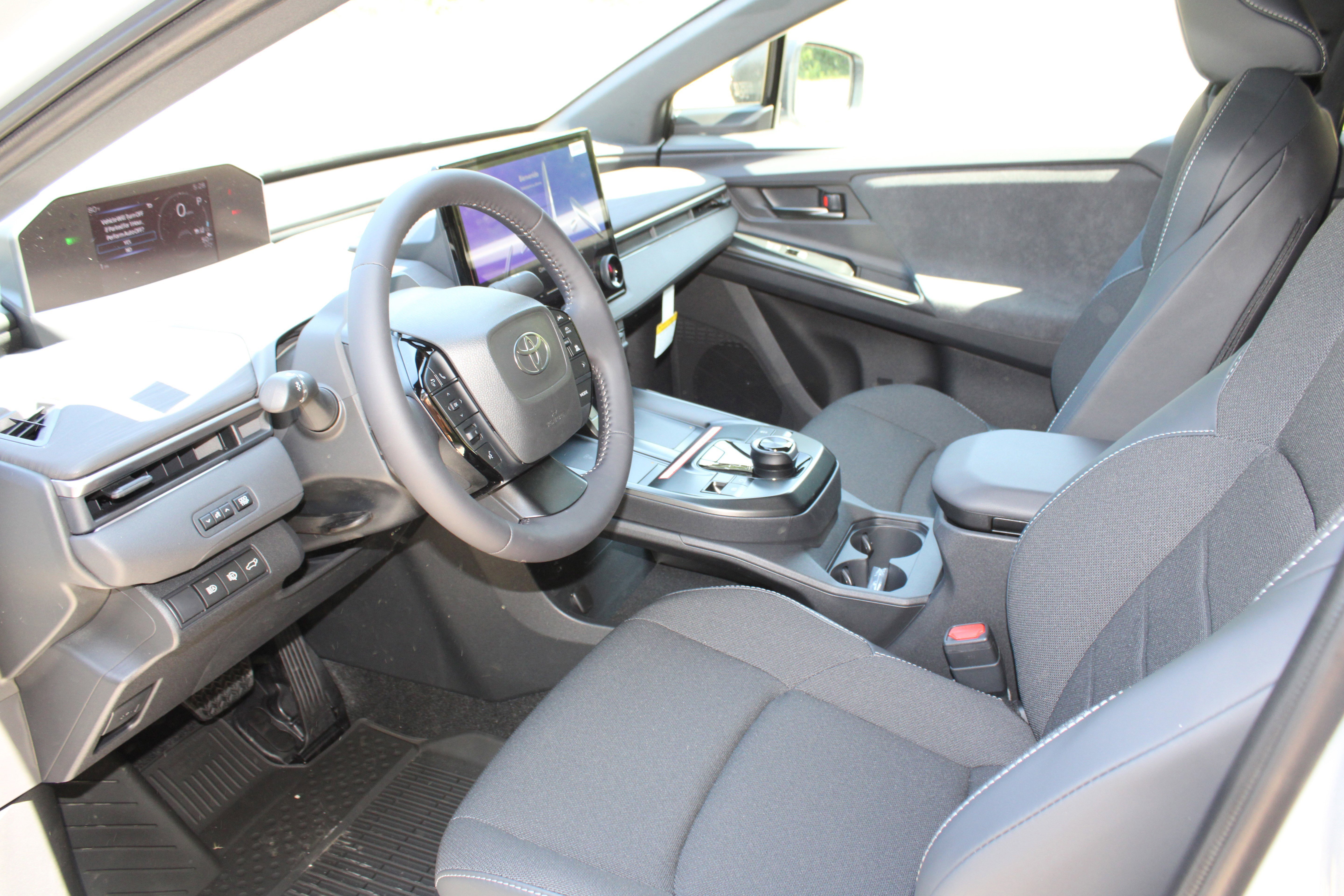 2026 Toyota C-HR SE - Photo 19