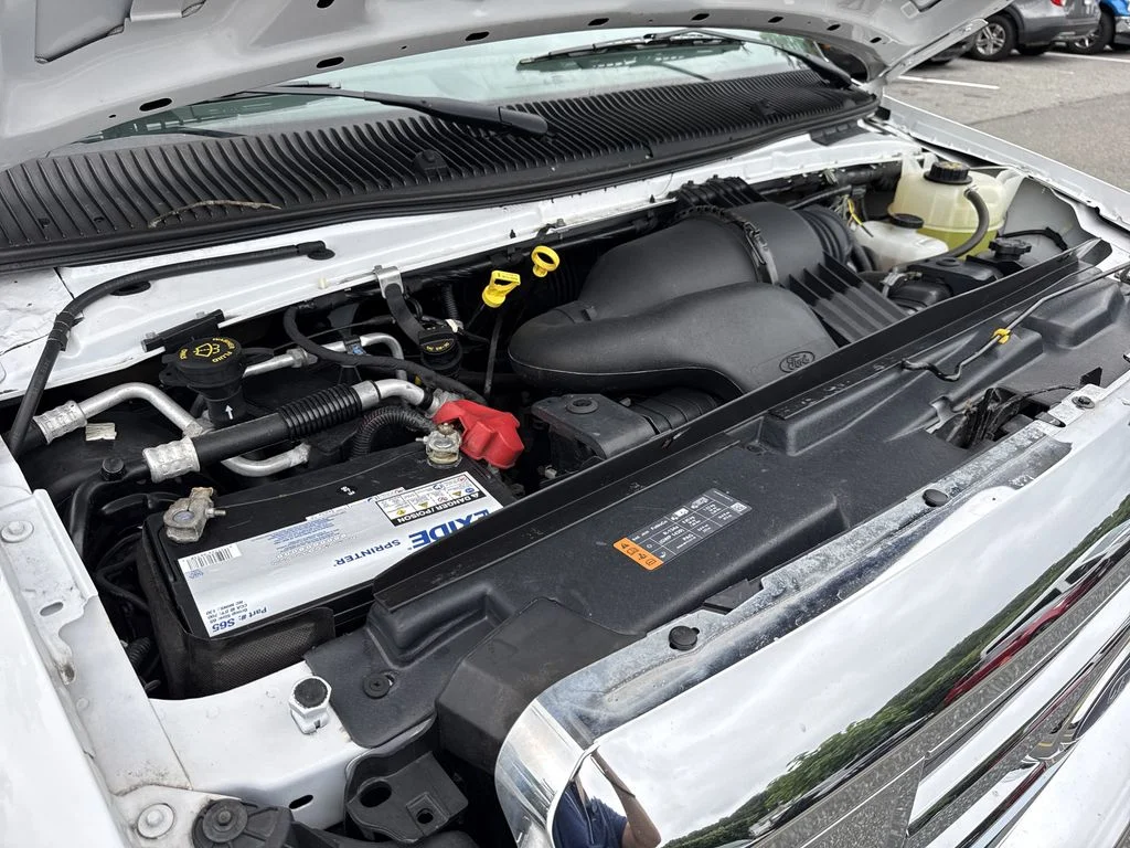 Used 2019 Oxford White Ford Base image 19