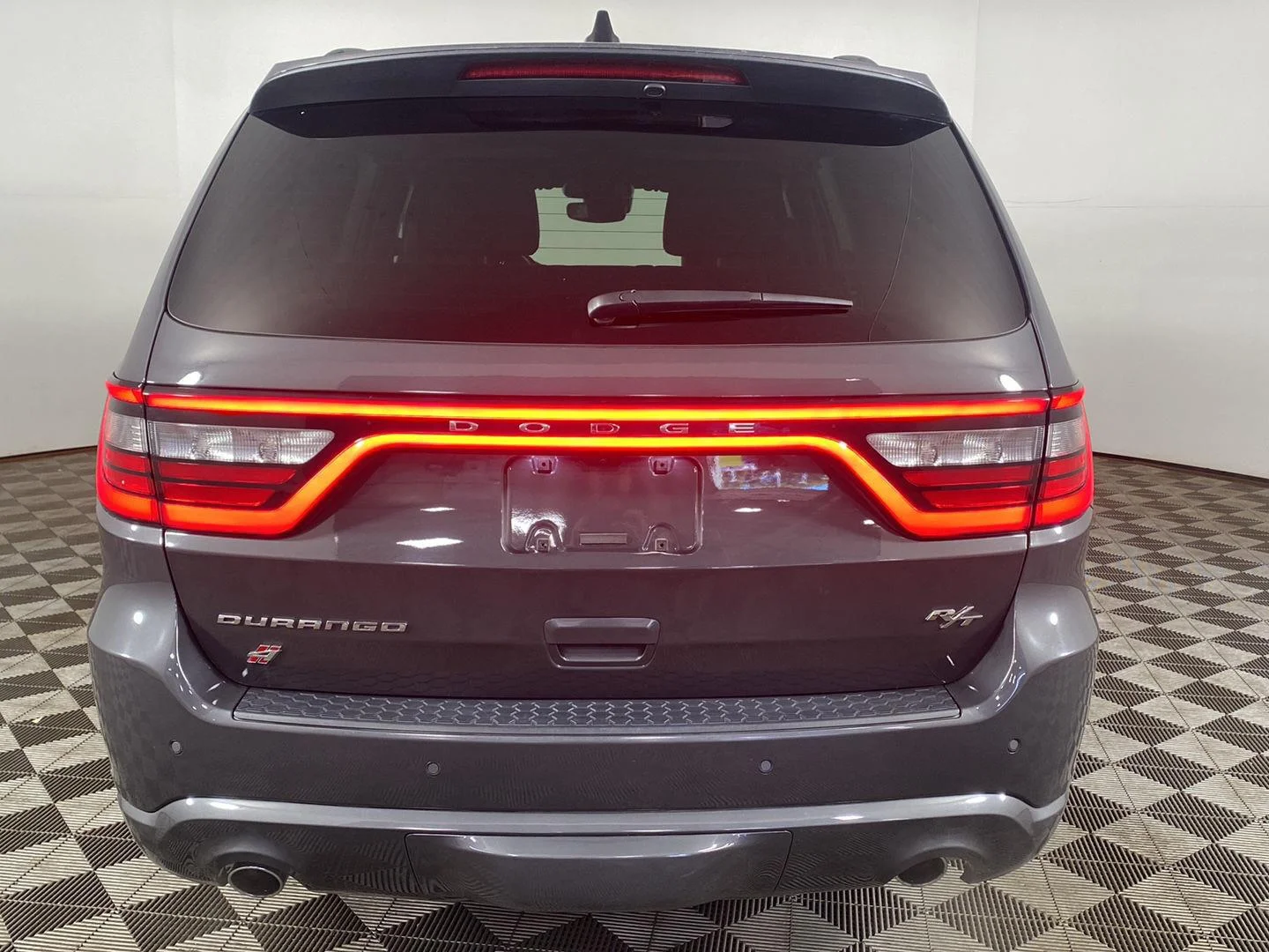 Used 2025 Vapour Grey Dodge R/T image 8